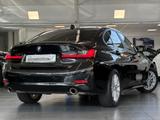 BMW 320i xDrive Advantage LED PDC HiFi Shz DAB CarPl - BMW 320 mit Benzin-Antrieb
