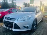 Ford Focus Turnier Champions Edition,Automatik,tüv27 - Ford Focus: Champions Edition
