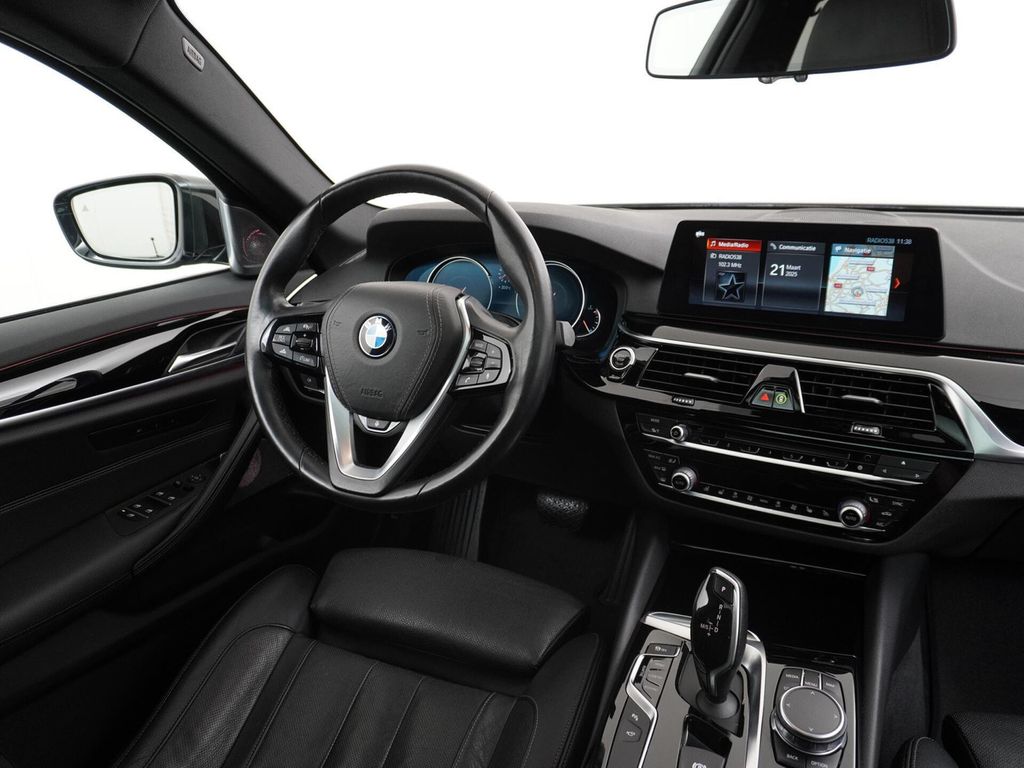 BMW 540 5-serie 540i xDrive High Executive Schiebeda
