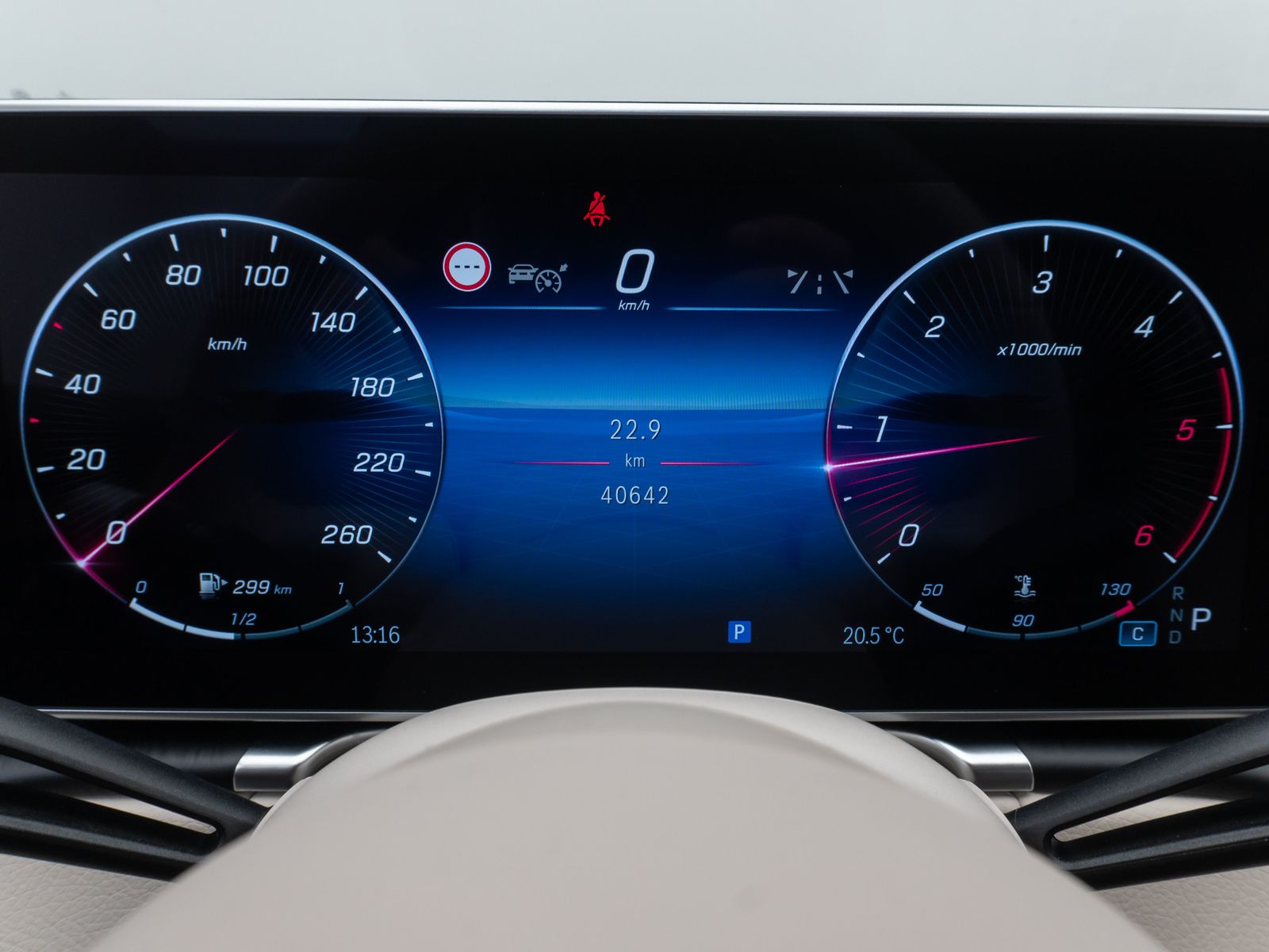 Fahrzeugabbildung Mercedes-Benz S 400d 4Matic HUD DAB 360° 9G-Tronic MBUX Ent.+