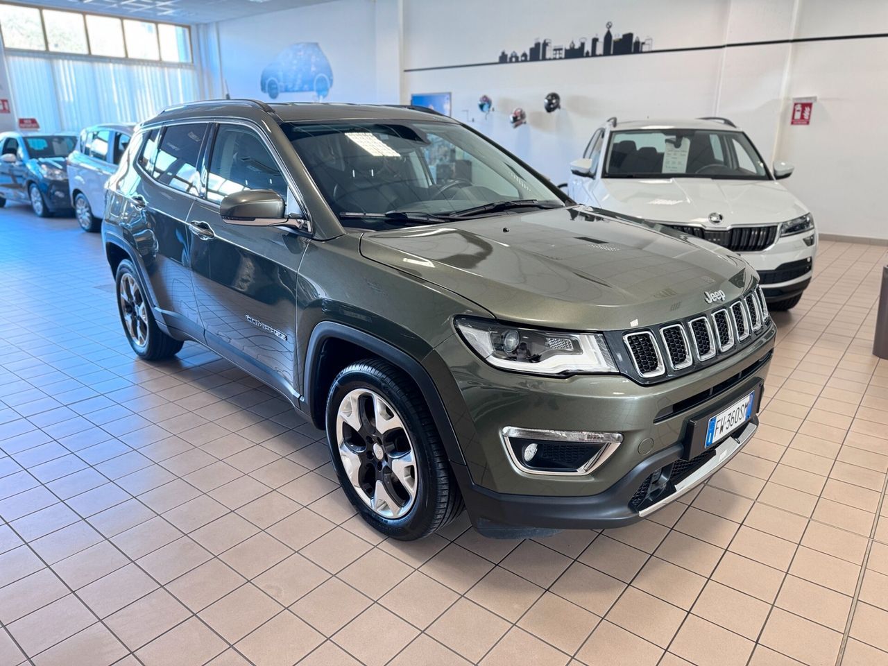 Jeep Compass 1.6 Multijet II 2WD Limited imagem 3