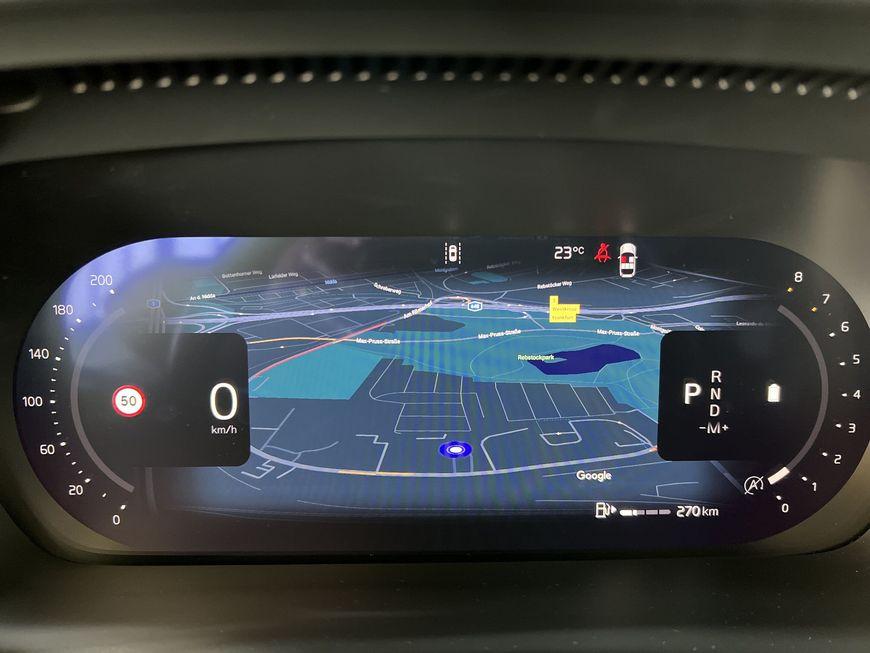 Volvo XC40 B3 Plus-Dark DKG Pano Pixel-LED AHK Pilot B