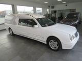 Mercedes-Benz E 220 CDI Stolle Bestattungswagen / Leichenwagen - Mercedes-Benz E 220 aus 2003: Cdi
