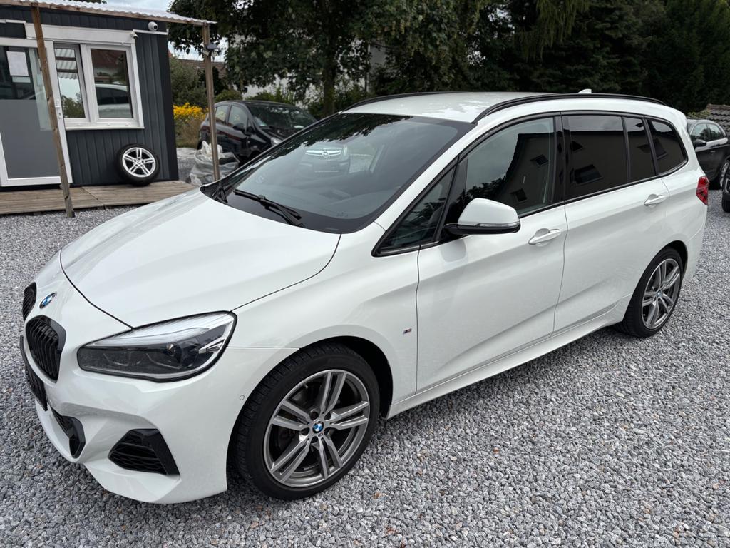BMW 218