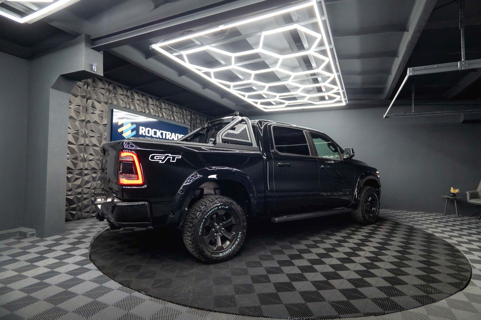 Fahrzeugabbildung Dodge RAM 5.7 V8 HEMI 4x4 LARAMIE GT NIGHT Offroad 19%