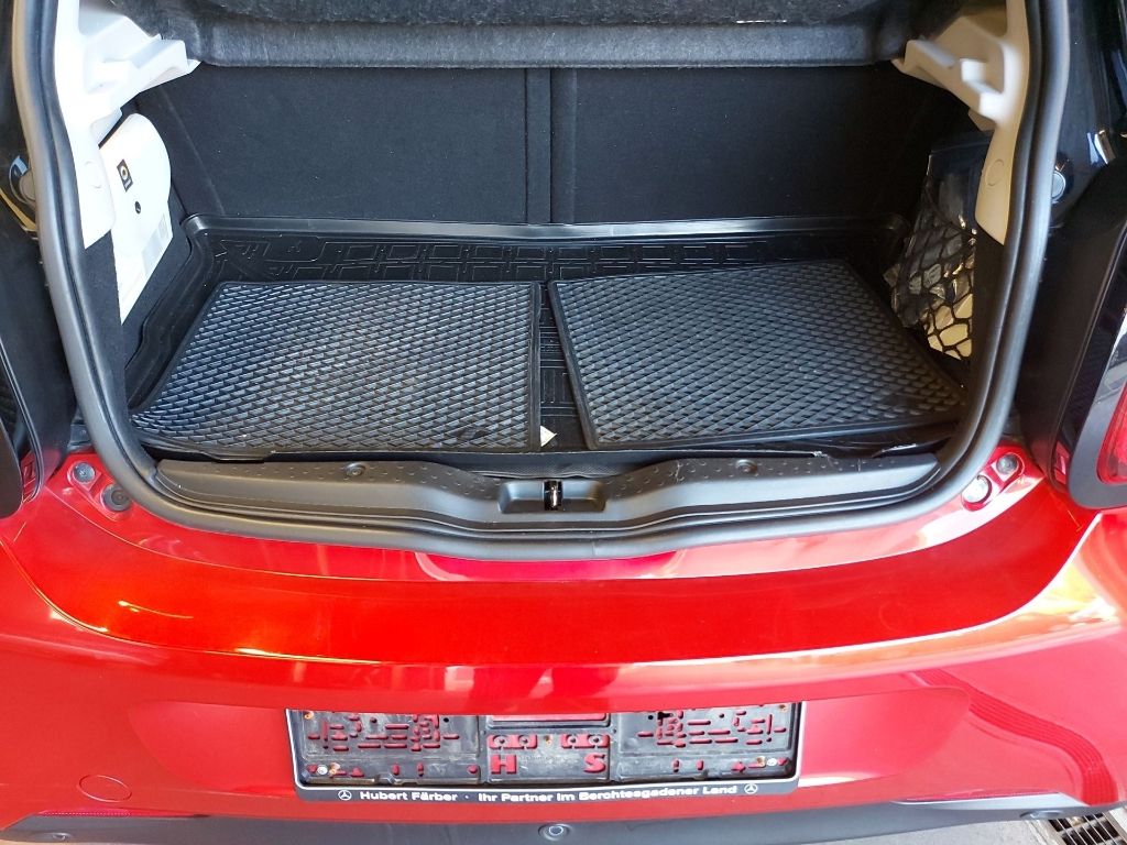 Fahrzeugabbildung Smart SMART FORFOUR 1.0 Passion Sitzheiz. Pano Klima