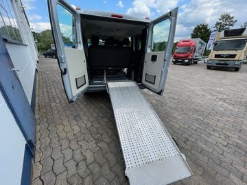 Fahrzeugabbildung Fiat Ducato 150 L1H1 9 Sitze Rollstuhlrampe Klima uvm