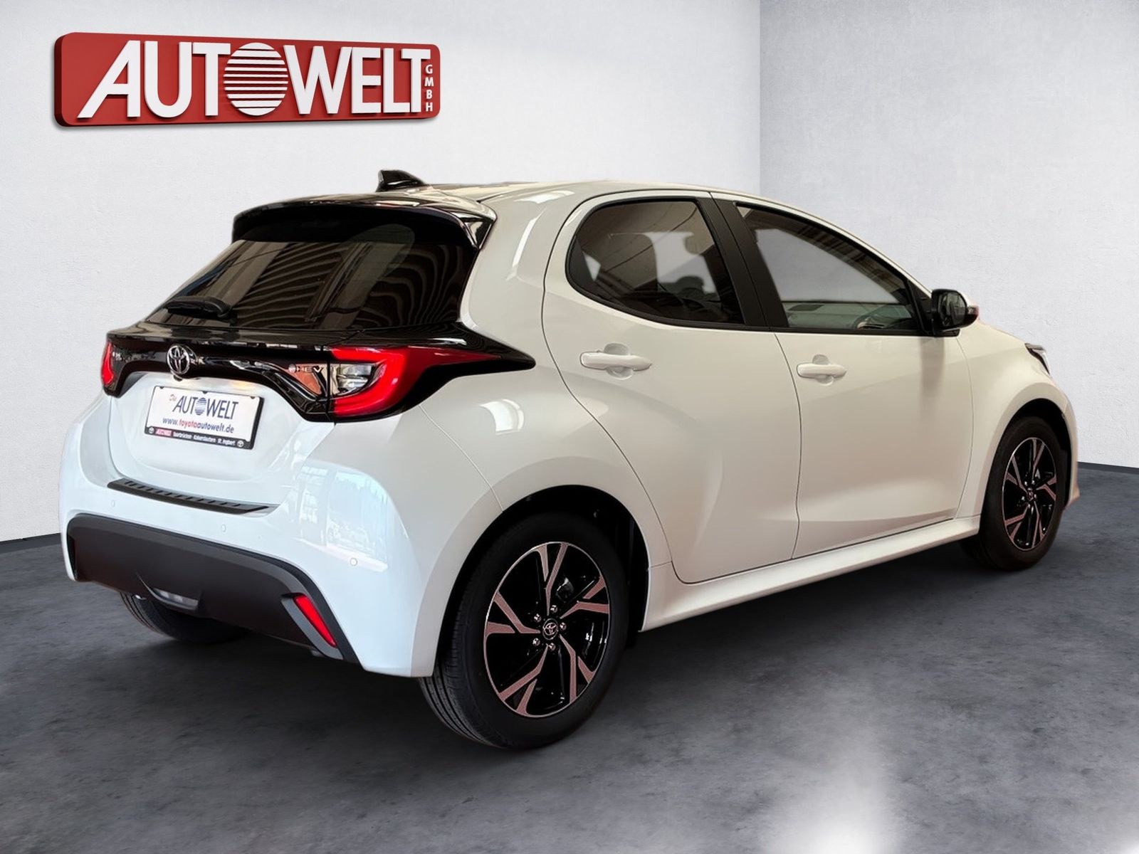 Fahrzeugabbildung Toyota Yaris 1.5 Teamplayer Safety P, Comfort P.