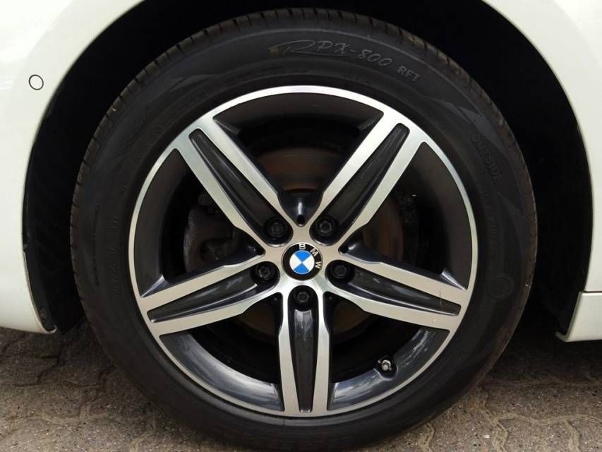 Fahrzeugabbildung BMW 218d 2 Active Tourer 218d Sport Line AHK