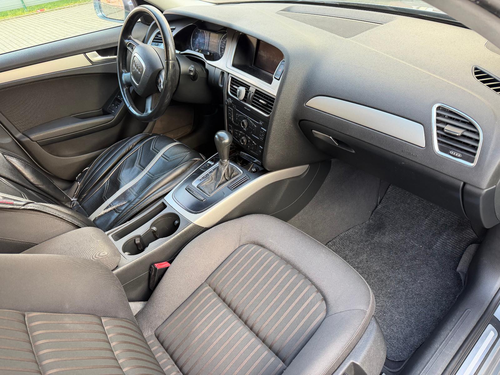 Audi A4 2010 — photo 5