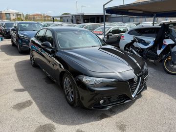 Alfa-Romeo Giulia - 3