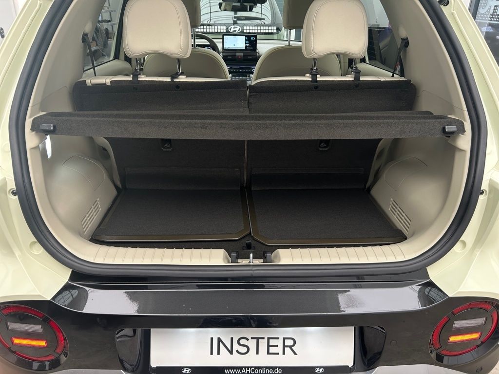 Fahrzeugabbildung Hyundai INSTER EV 49 kWh Prime 2xKlima 360 AUT KlimaA SD