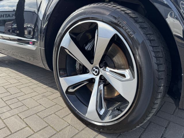 Bentley Bentayga  6.0 W12 4WD First Edition Pano 360