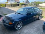 BMW e46 320i - BMW 320 aus 2001: 320i