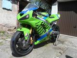 Kawasaki zx6r  636B Rennstreckenmotorrad - KAWASAKI 636
