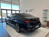 BMW M760 7 M760 e xDrive - blaue BMW M760