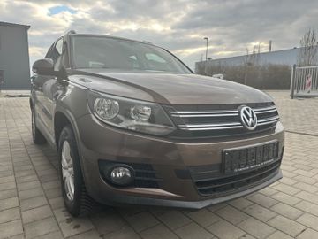 Volkswagen Tiguan - 4