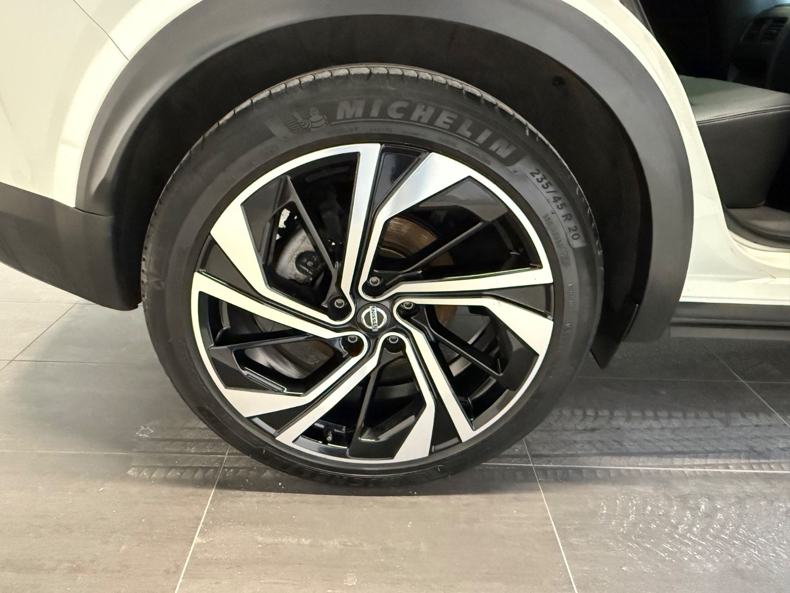 Fahrzeugabbildung Nissan Qashqai Tekna+ - Vollausst., Anh.-Kuppl., BOSE