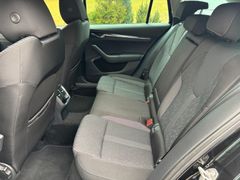 Fahrzeugabbildung Skoda Octavia Combi Style DSG Navi LED ACC Lane Kamera