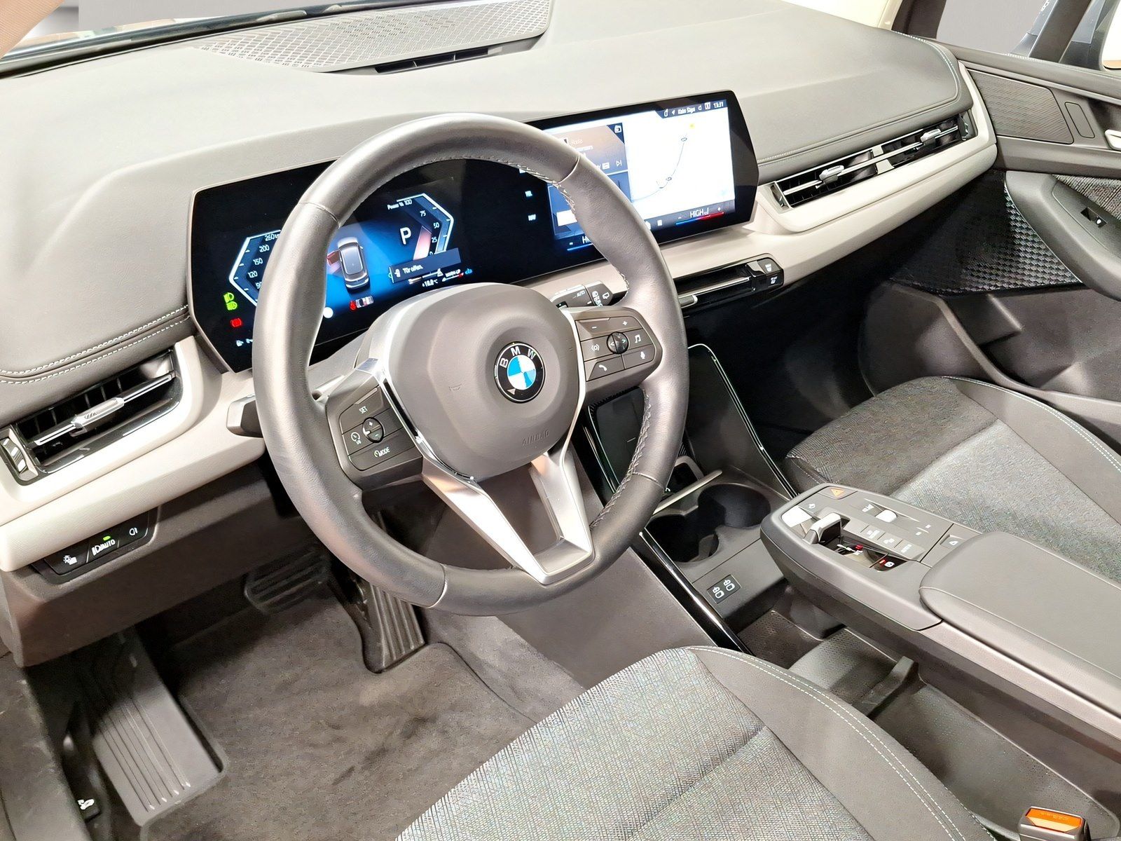 BMW 220 Active Tourer - Bild 4