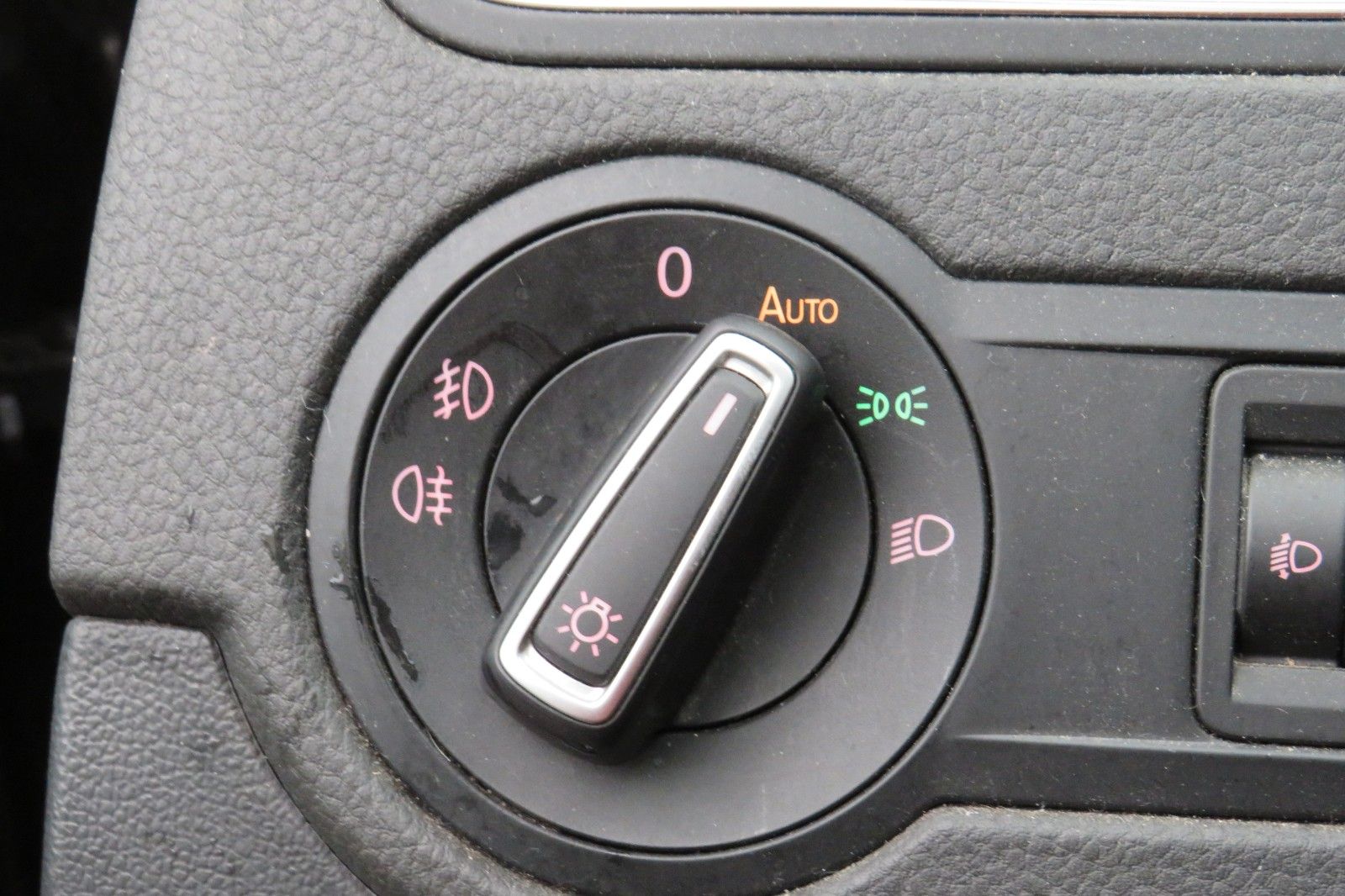 Fahrzeugabbildung Volkswagen Polo V Lounge 4T PDC GJ AHK CLIMATRONIC