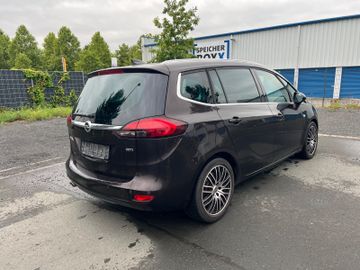 Opel Zafira - 8