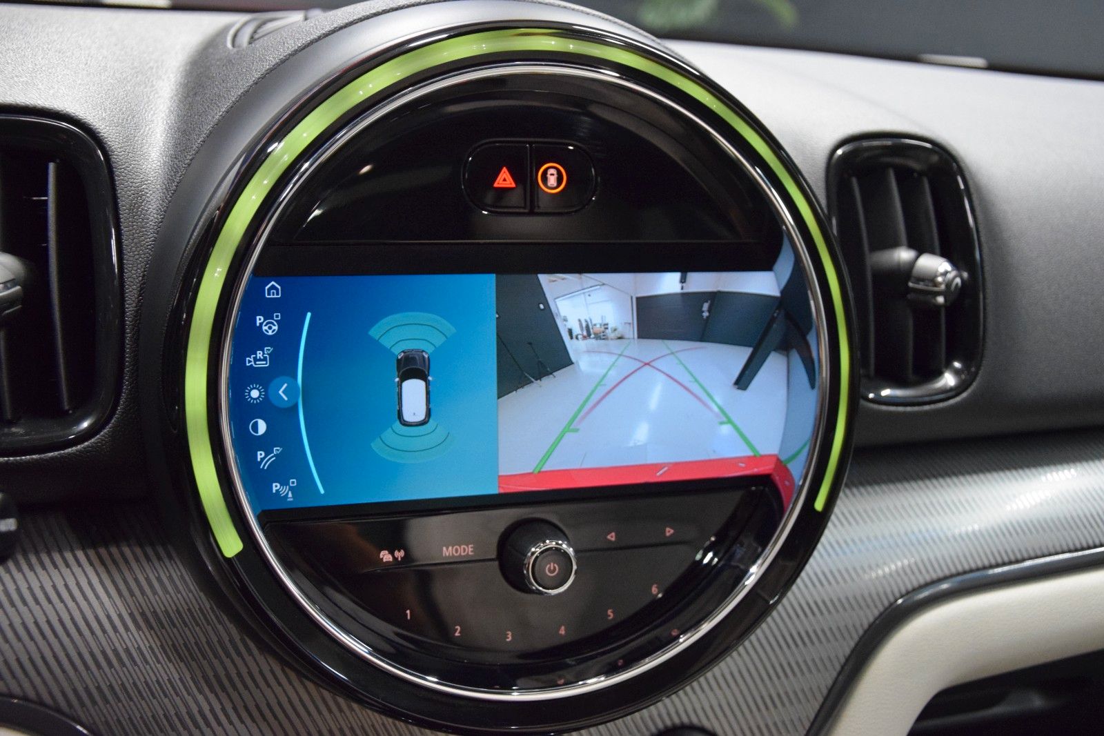 Fahrzeugabbildung MINI Countryman Cooper Yours Trim Pano ACC Memory