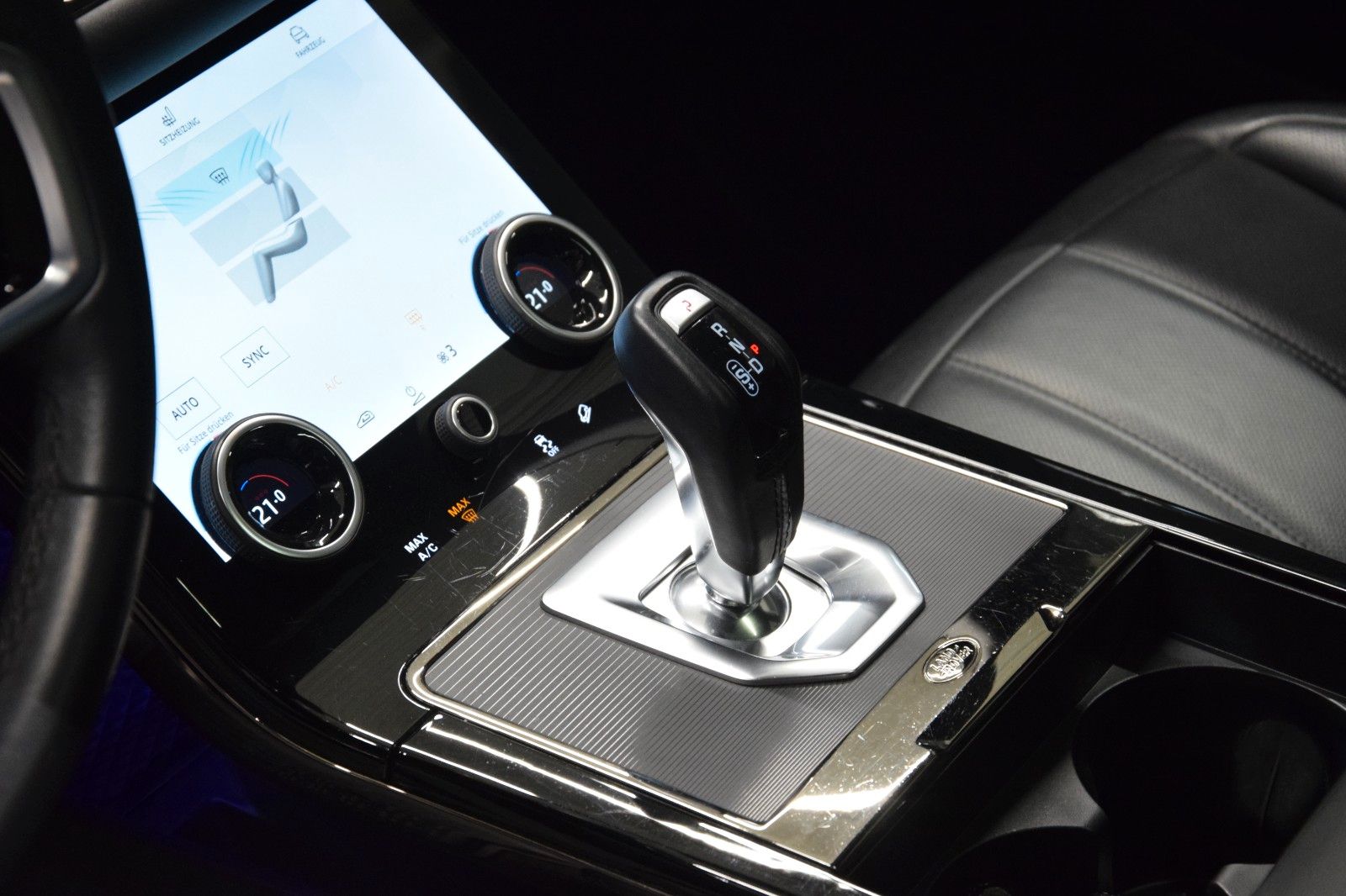 Fahrzeugabbildung Land Rover Range Rover Evoque R-Dynamic SE Pano ACC Memory