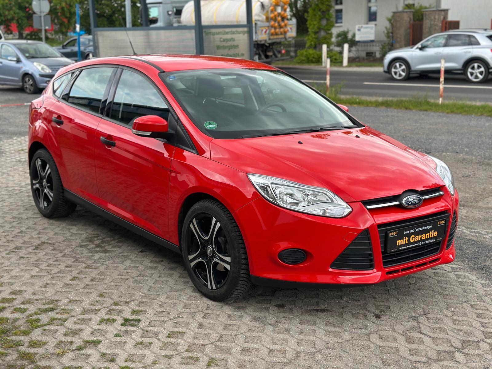 Ford Focus 1,0 EcoBoost/1.Hand/Scheckheft/Hu Okt-27
