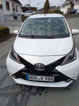 Toyota Aygo (X) 1,0-l-VVT-i x-play x-play - gebrauchte Toyota Aygo (X) aus dem Jahr 2017