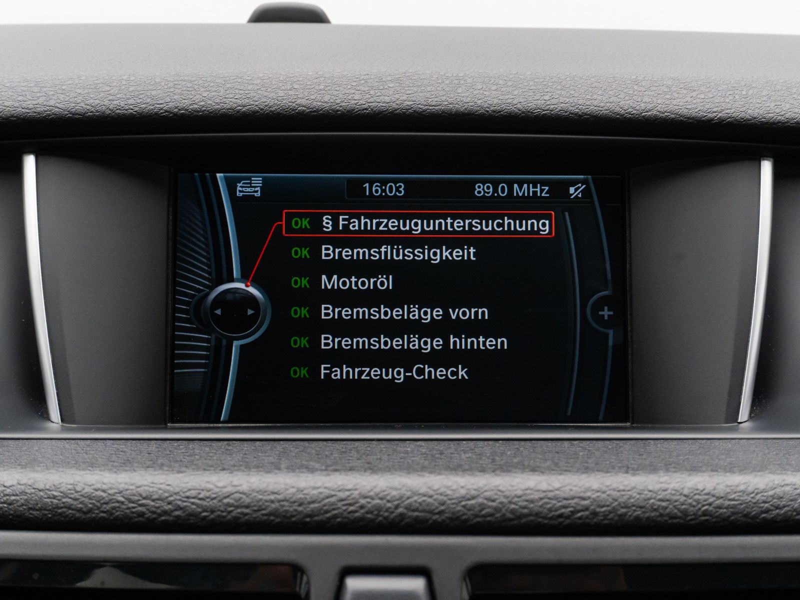 Fahrzeugabbildung BMW X1 sD18i Sport Line Xenon PDC NaviBusiness 18"