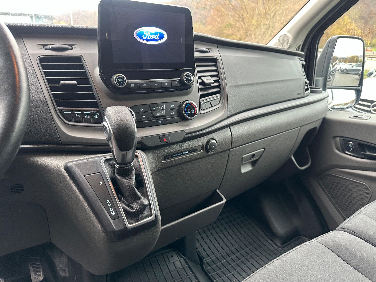 Fahrzeugabbildung Ford Transit 350 L3H2 AUTOMATIK*TREND*AHK*NAVI*