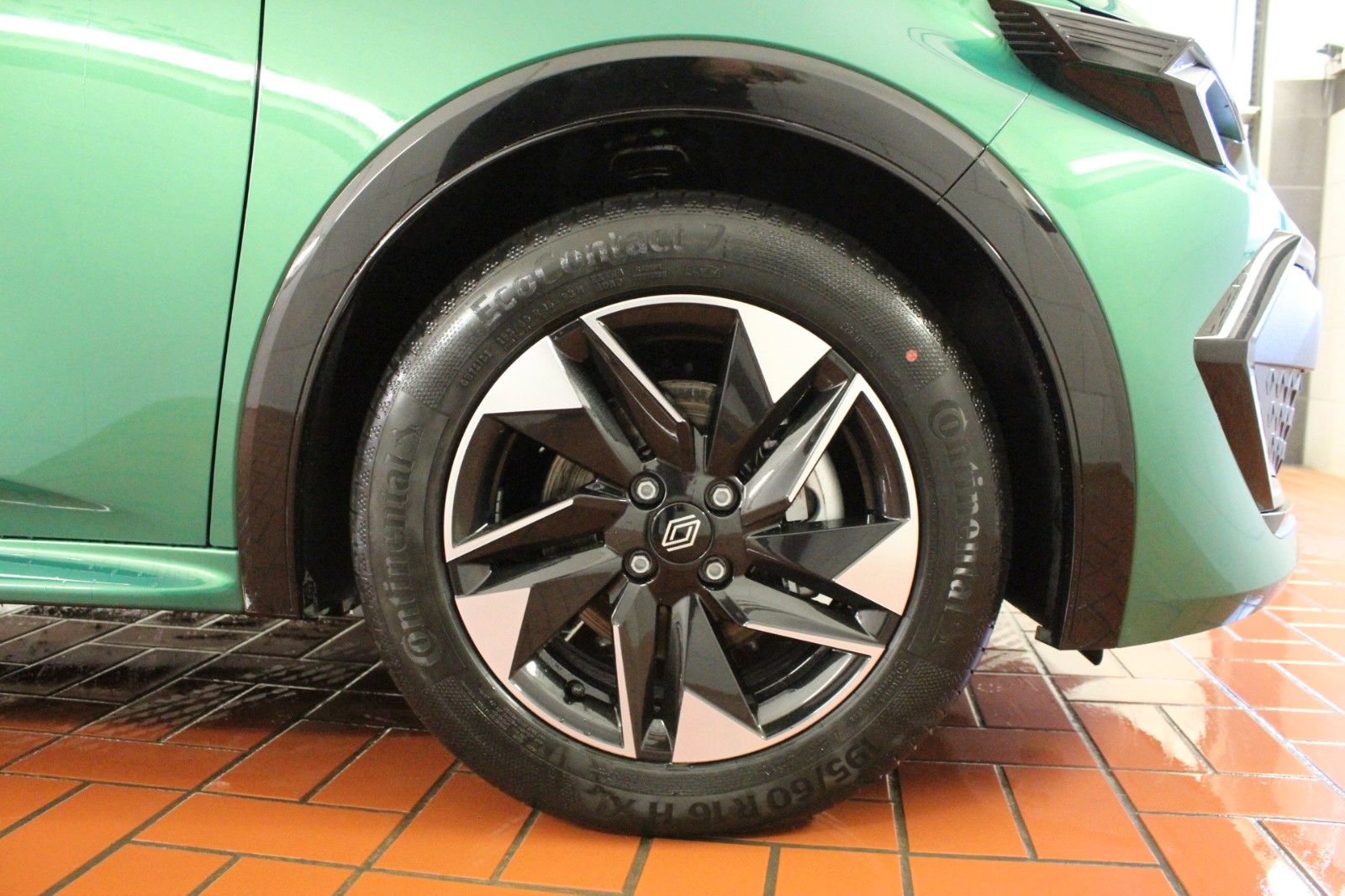 Fahrzeugabbildung Renault Clio VI TCe 115 Techno*Winter-Paket* #15688