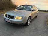 Audi A4 2.0 multitronic - Audi A4 aus 2001: 2.0