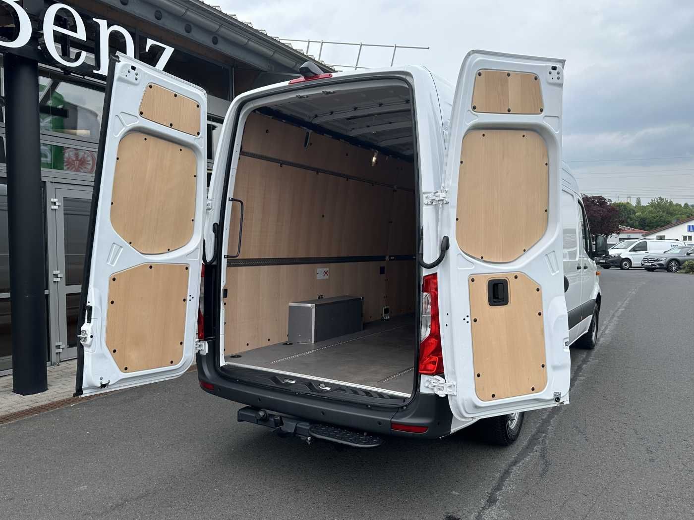 Fahrzeugabbildung Mercedes-Benz Sprinter 317 CDI 4325 9G AHK Klima Kamera MBUX