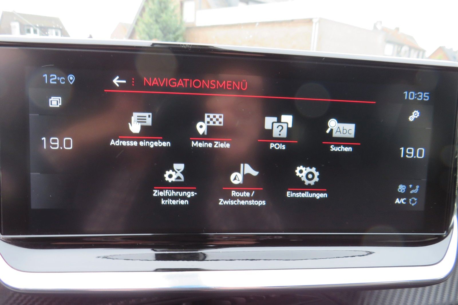 Fahrzeugabbildung Peugeot 2008 GT 1.2 PURETECH NAVI KAMERA PDC ACC 1.HAND