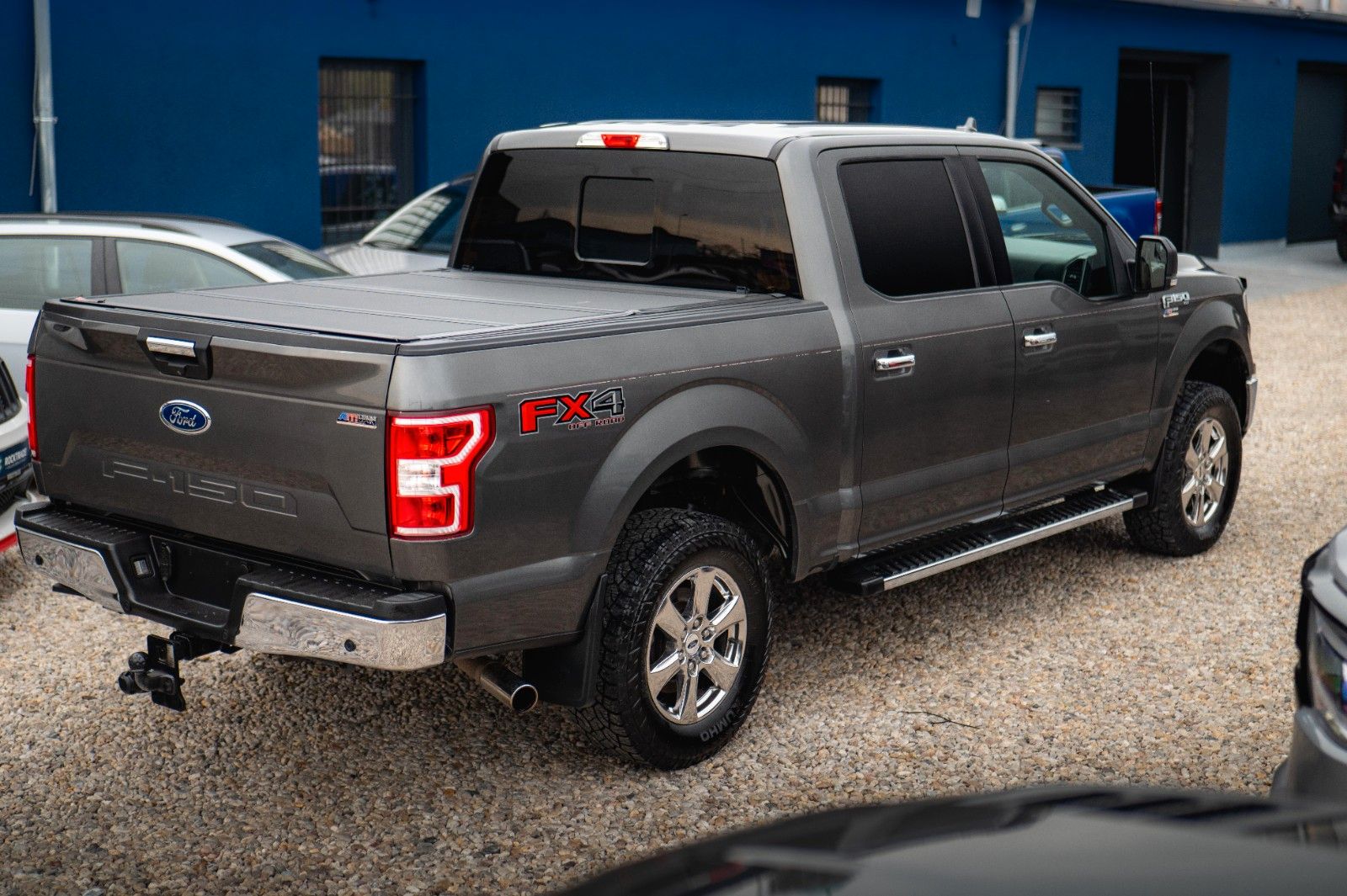 Fahrzeugabbildung Ford F150 5.0L V8 4x4 Offroad XLT SupCrew Unfallfrei