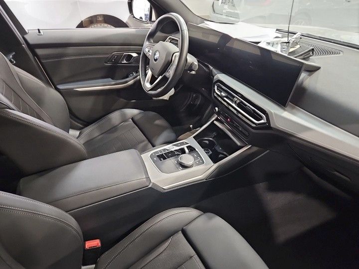 BMW 318d T Shadow-Line AHK*HEADUP*ADAPTIV LED*KOMFOR foto 6