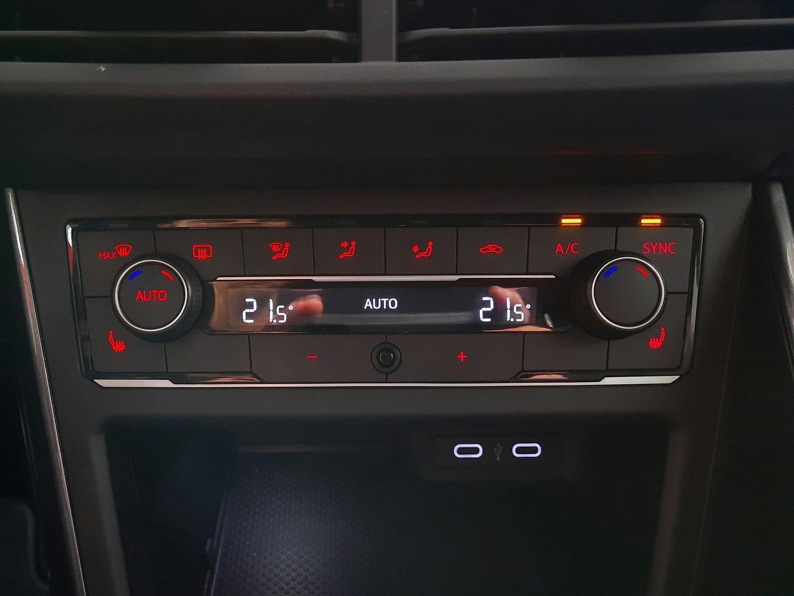 Fahrzeugabbildung Volkswagen Polo Highline TSI DSG *Klima*PDC*Sitzhzg*App-Co*