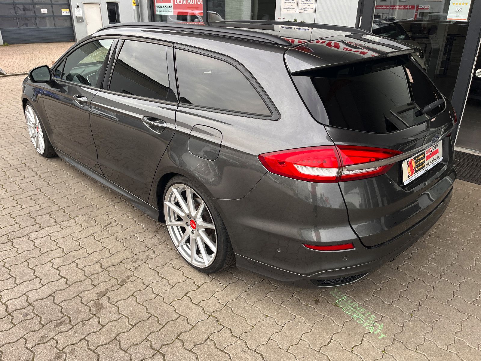 Fahrzeugabbildung Ford Mondeo Turnier ST-Line