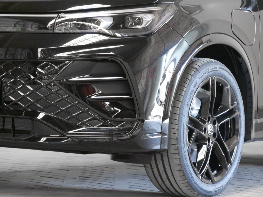 Fahrzeugabbildung Volkswagen Tiguan R-Line 1.5 TSI eHybrid DSG AHK