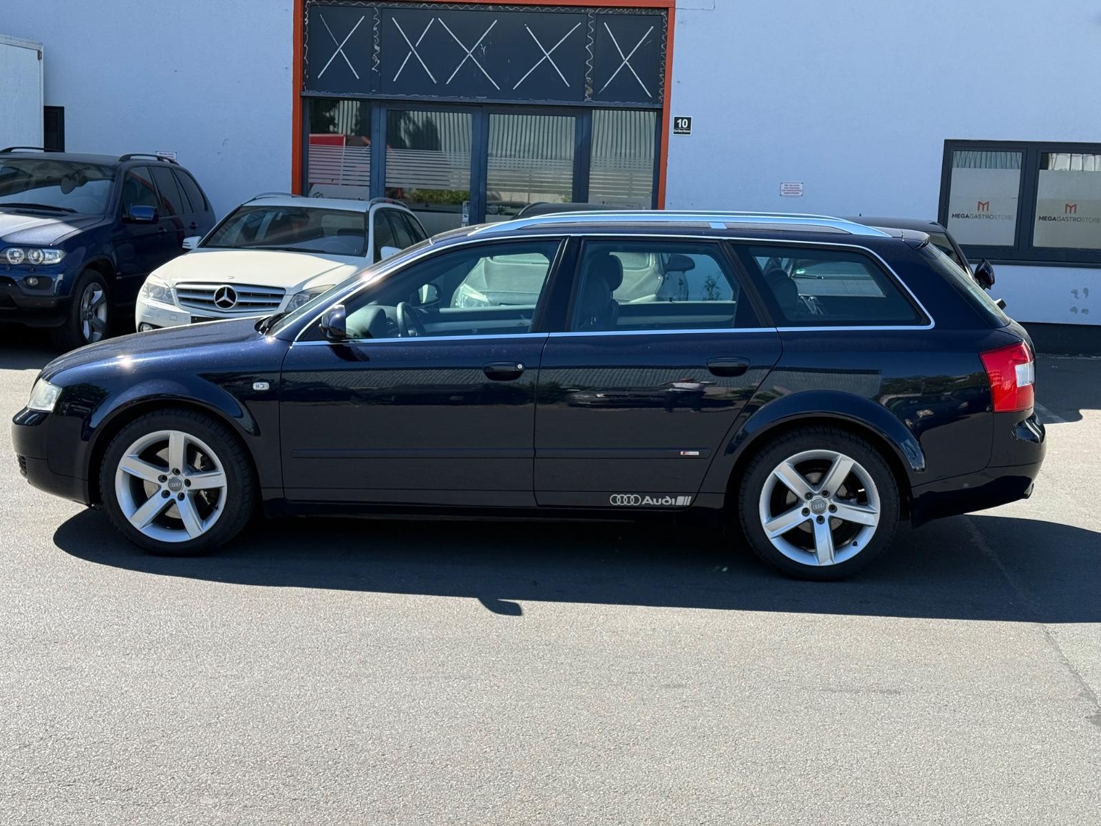 Audi A4 2004 — photo 9