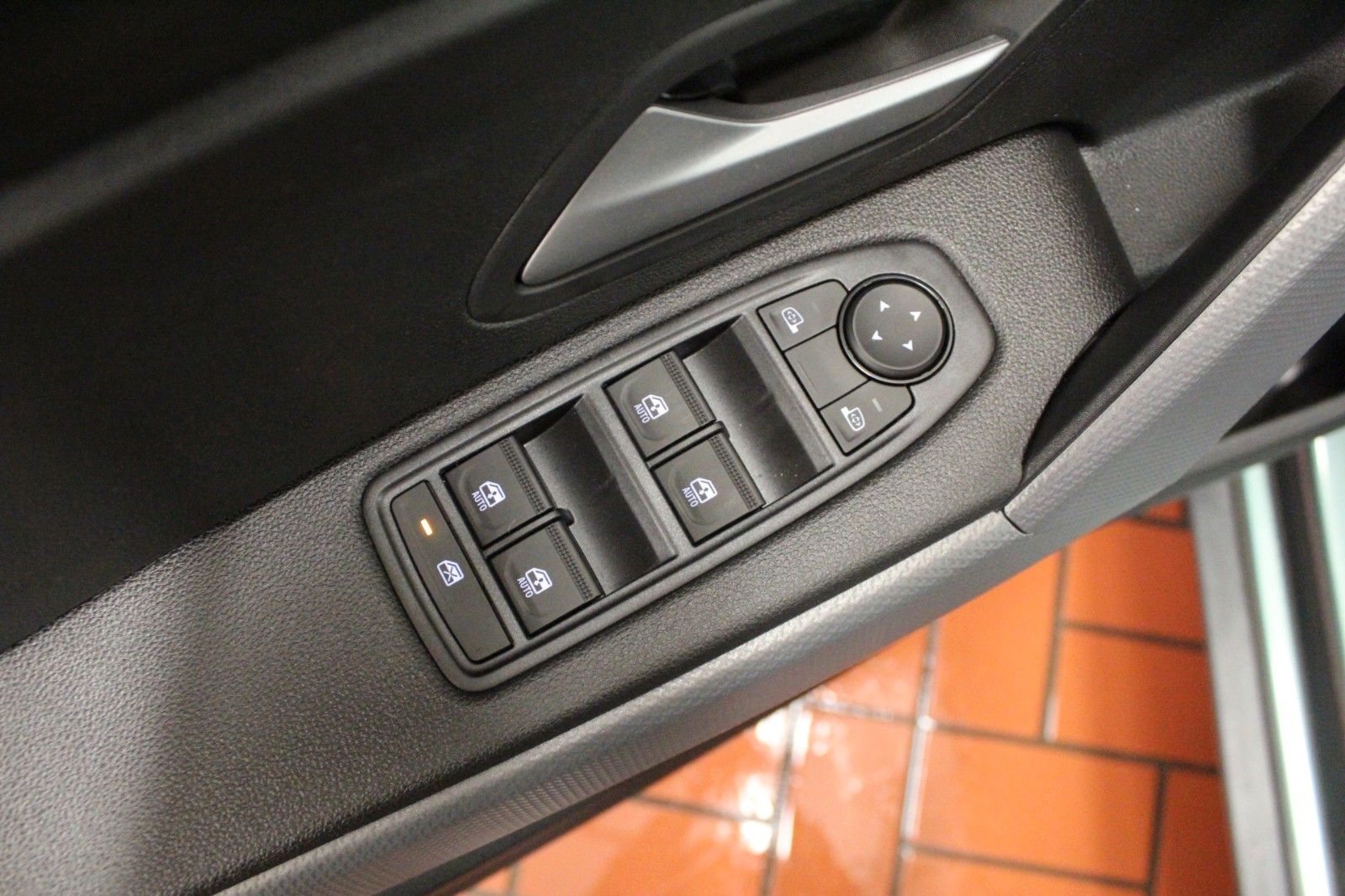 Fahrzeugabbildung Dacia Duster mild hybrid 140 Expression*Winterp.*MY 26