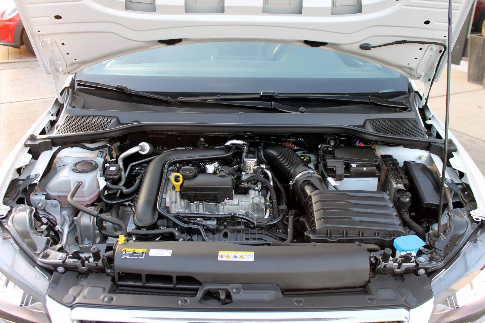 Fahrzeugabbildung SEAT Ibiza 1.0TSI DSG Xcellence LED SHZ KAM PDC TEMP