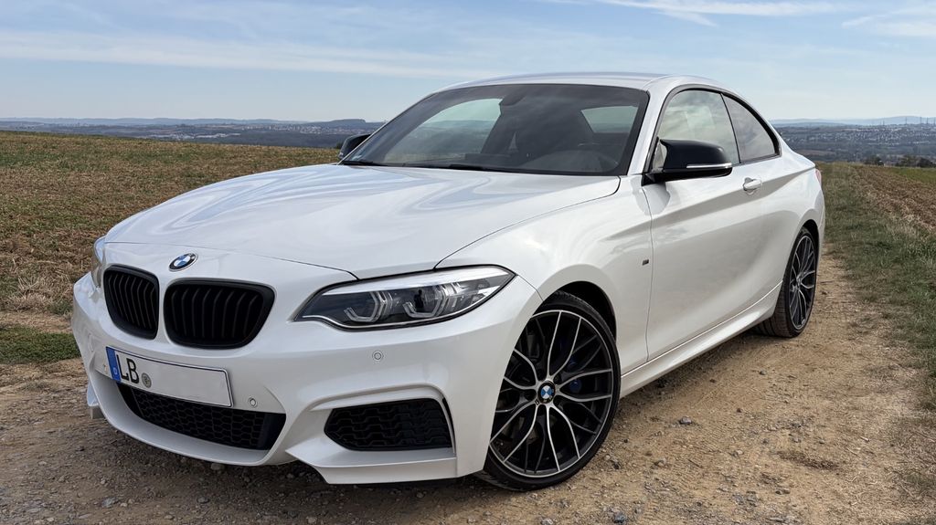 Image of BMW M240i
