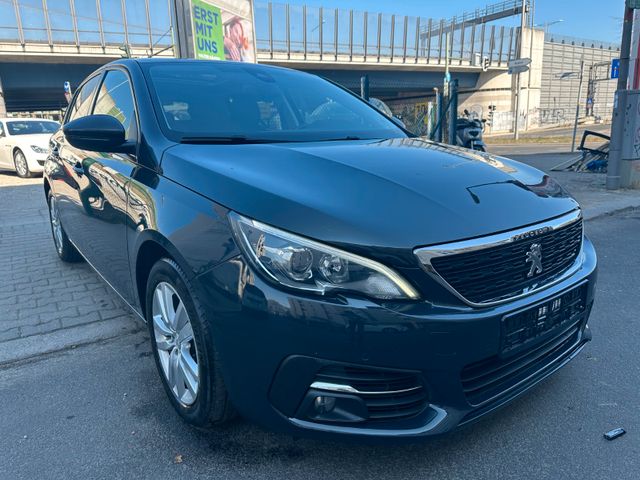 Peugeot 308 Active PANO/PDC