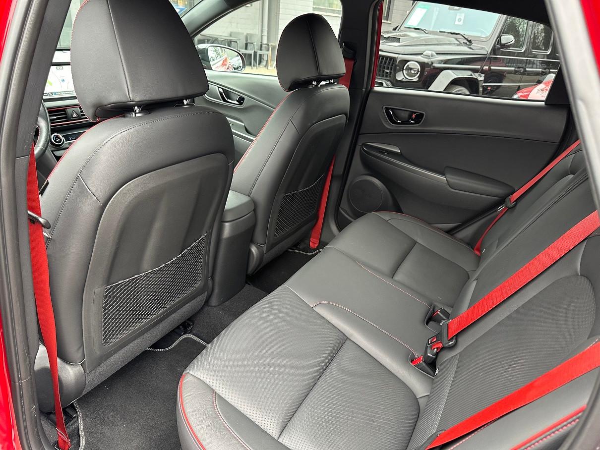 Hyundai Kona Unique Plus 4WD HUD/Leder/Kamera/19'