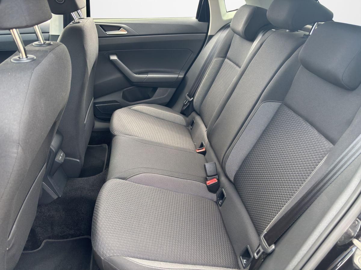 Fahrzeugabbildung Volkswagen Polo Life 1.0 TSI 70 kW