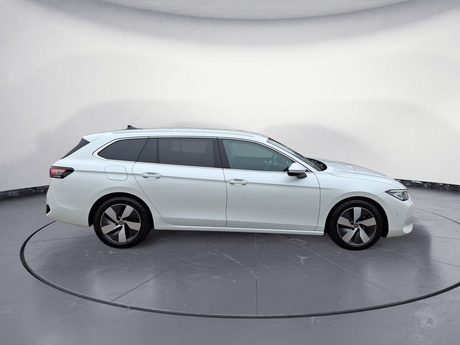 Volkswagen Passat - Bild 5