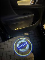 Volvo XC40 T5 AWD Momentum Geartronic Momentum - schwarze Volvo XC40